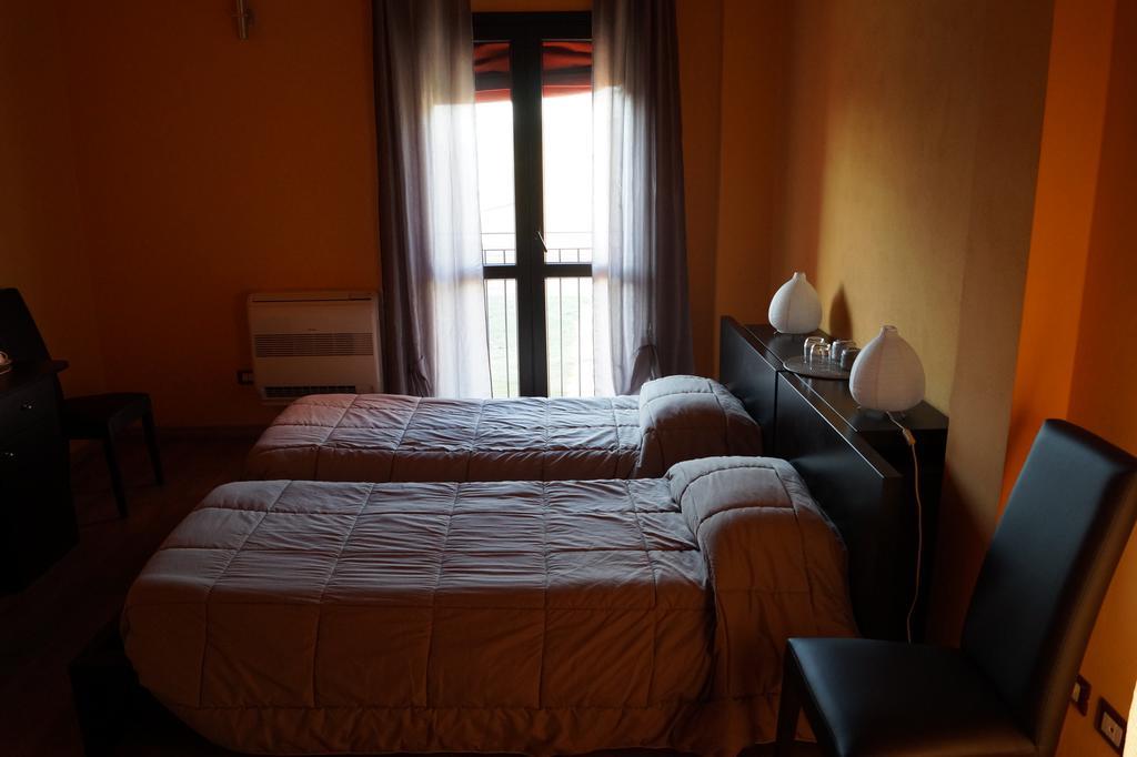 Conte Pietro Room&Breakfast Ferrara Buitenkant foto